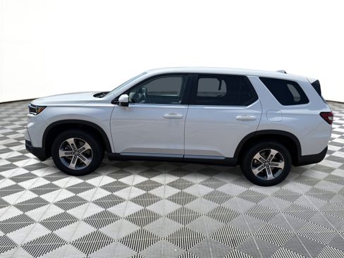 Used 2024 Honda Pilot EX-L image 2