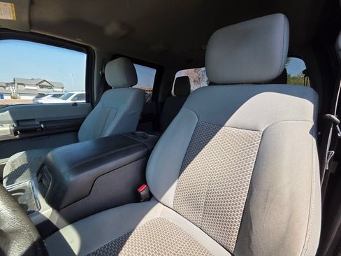 Used 2015 Ford F250 XLT w/ Snow Plow Prep Package AWD/4WD image 15
