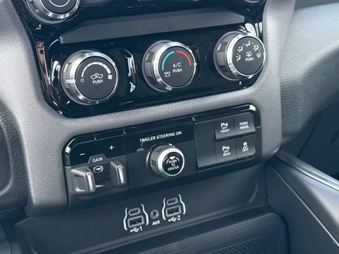 New 2026 RAM 1500 Express image 21