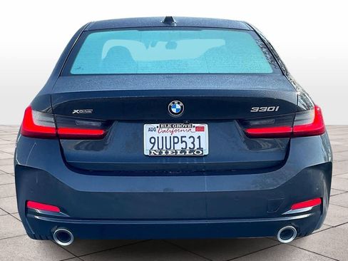 Used 2025 BMW 330i xDrive Sedan w/ Convenience Package image 7
