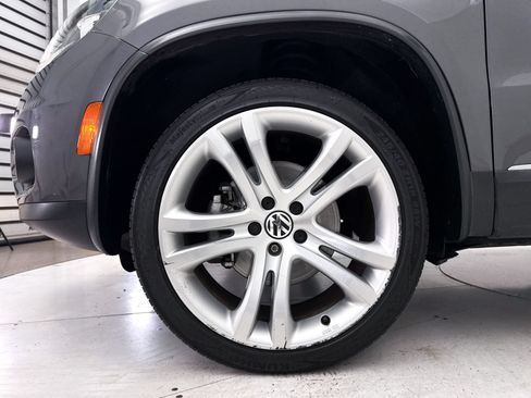 Used 2016 Volkswagen Tiguan SEL FWD image 4