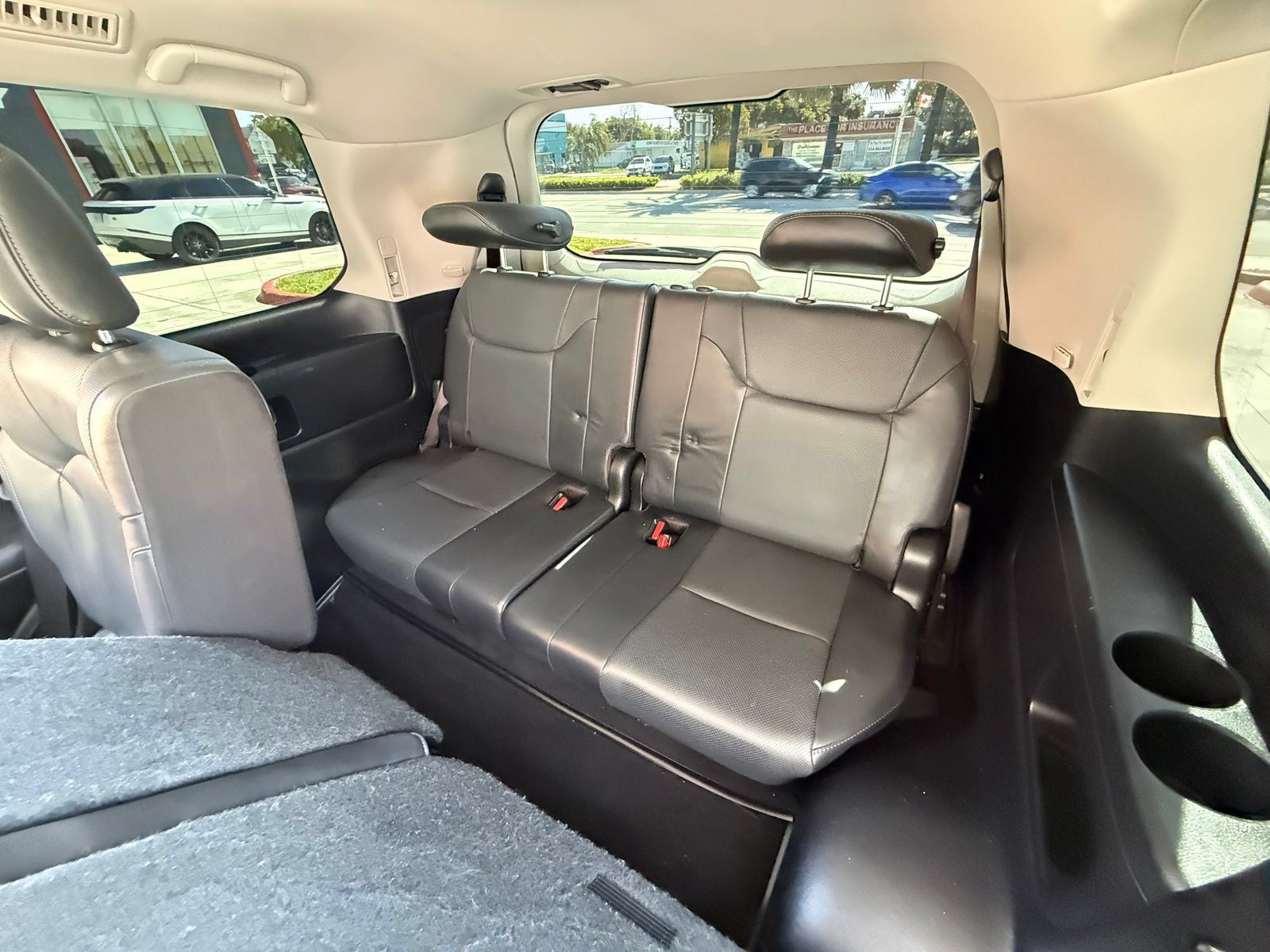 Used 2019 Lexus LX 570 4WD w/ Luxury Package image 45