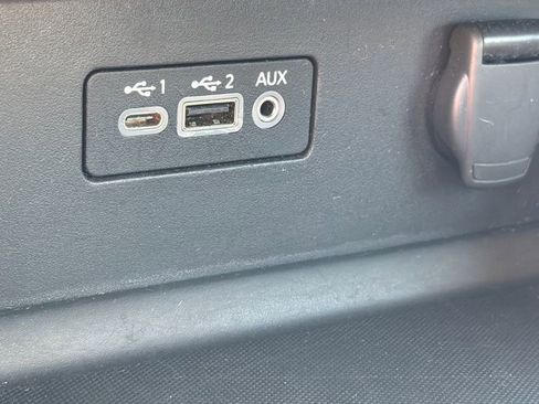 Used 2025 Nissan Altima 2.5 SV FWD image 31