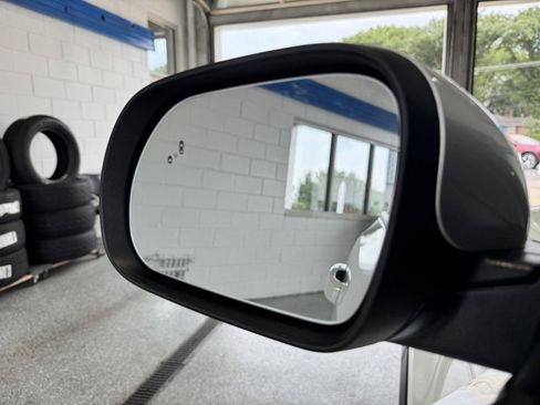 Used 2020 Kia Soul X-Line FWD image 23