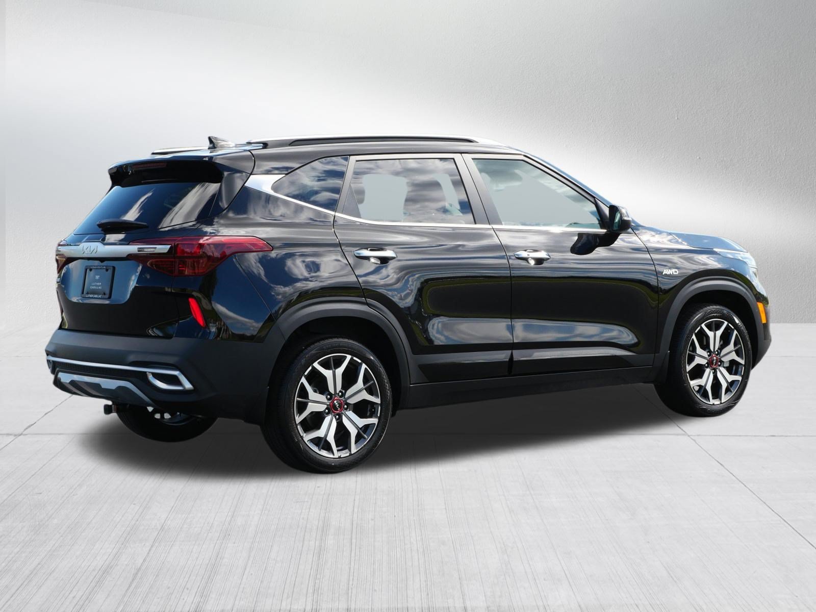 Used 2022 Kia Seltos SX w/ Sunroof Package AWD/4WD image 6