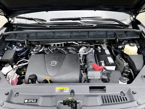 Used 2021 Toyota Highlander Limited image 31