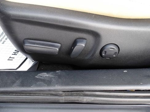 Used 2015 Toyota Avalon XLE Premium image 23