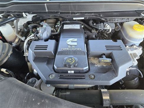 Used 2022 RAM 3500 Laramie image 30
