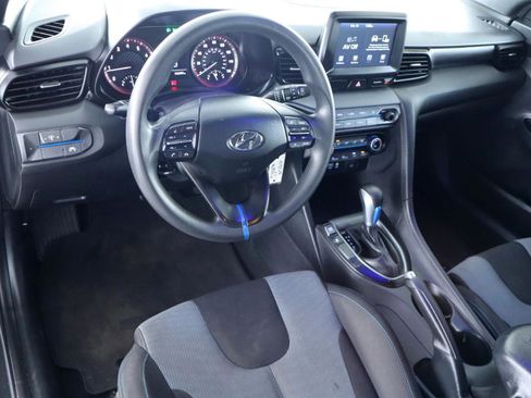 Used 2020 Hyundai Veloster 2.0 image 15