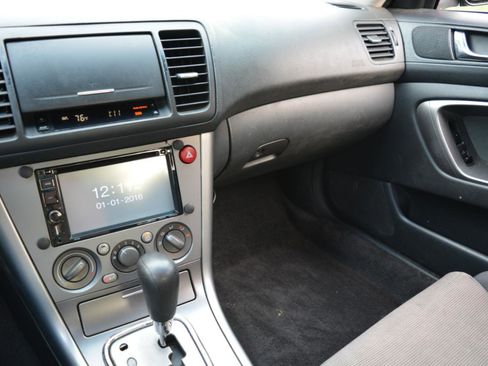 Used 2005 Subaru Legacy 2.5i AWD/4WD image 18