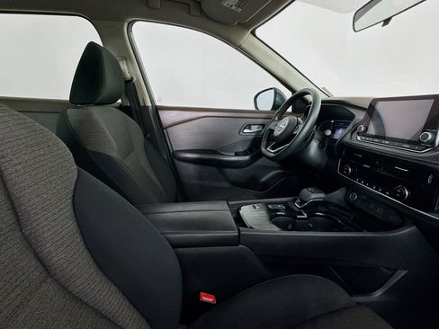 Used 2022 Nissan Rogue SV image 28