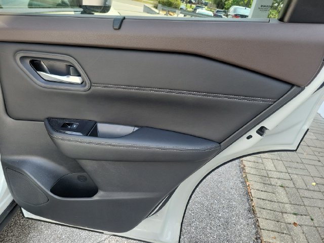 Certified 2023 Nissan Rogue SV w/ SV Premium B Package FWD image 29
