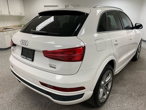 Used 2016 Audi Q3 2.0T Prestige w/ Prestige Package image 5