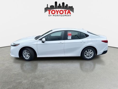 New 2026 Toyota Camry LE image 3