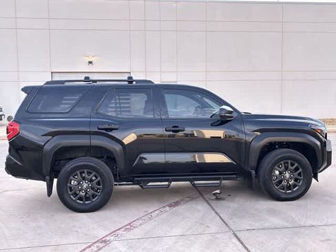 Used 2025 Toyota 4Runner SR5 RWD image 7