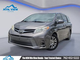 Used 2020 Toyota Sienna XLE Premium FWD video 1