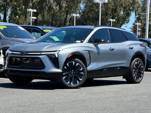 Used 2024 Chevrolet Blazer EV RS AWD/4WD image 9