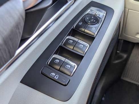 New 2025 Kia Telluride EX w/ EX Captain's Chair Package image 34