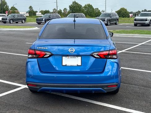 Used 2021 Nissan Versa S FWD image 27