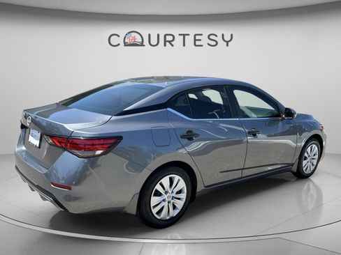 Certified 2025 Nissan Sentra S image 7