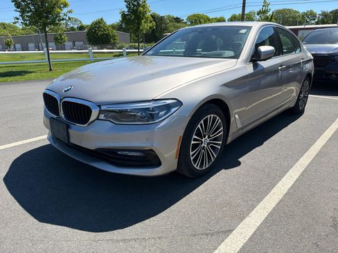 Used 2018 BMW 540i xDrive w/ Luxury Seating Package AWD/4WD image 3