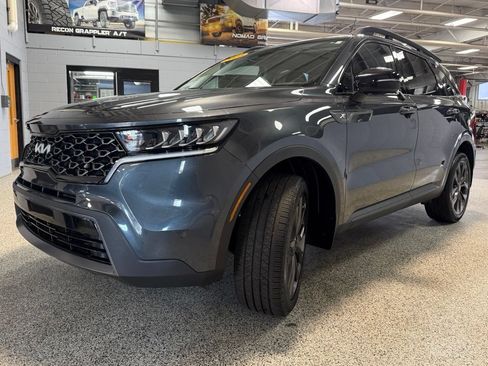 Used 2023 Kia Sorento X-Line EX AWD/4WD image 3