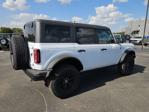 New 2026 Ford Bronco Badlands AWD/4WD image 13