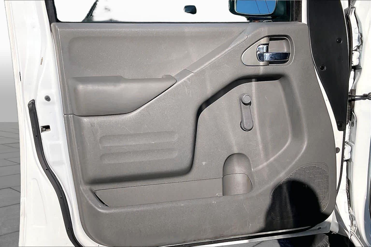 Used 2016 Nissan Frontier S RWD image 18