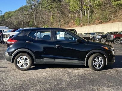 Used 2020 Nissan Kicks S