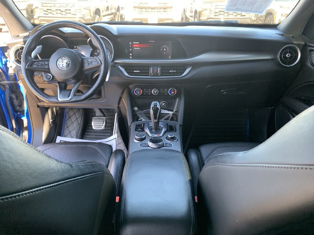 Used 2020 Alfa Romeo Stelvio Ti Sport w/ Quick Order Package 22S Sport AWD/4WD image 19