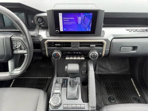 Used 2024 Toyota Tacoma SR5 AWD/4WD image 21