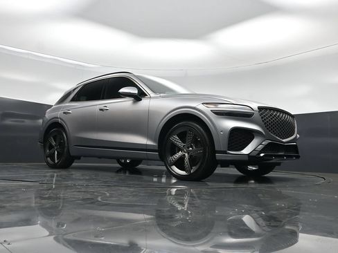 Used 2024 Genesis GV70 3.5T Sport w/ Sport Advanced Package AWD/4WD image 4