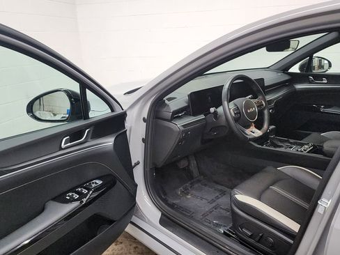 Used 2025 Kia K5 GT-Line AWD/4WD image 11