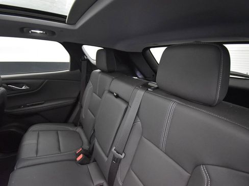 Used 2023 Chevrolet Blazer LT image 12