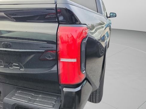 Used 2024 Toyota Tacoma SR5 w/ SR5 Upgrade Package image 19