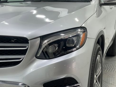 Used 2019 Mercedes-Benz GLC 350e 4MATIC image 34