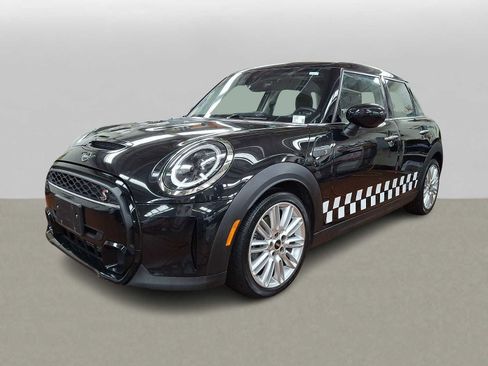 Used 2023 MINI Cooper S image 1