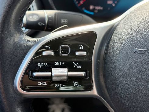 Used 2021 Mercedes-Benz C 300 Sedan image 26