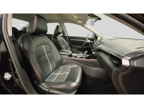 Used 2024 Nissan Altima 2.5 SR image 16