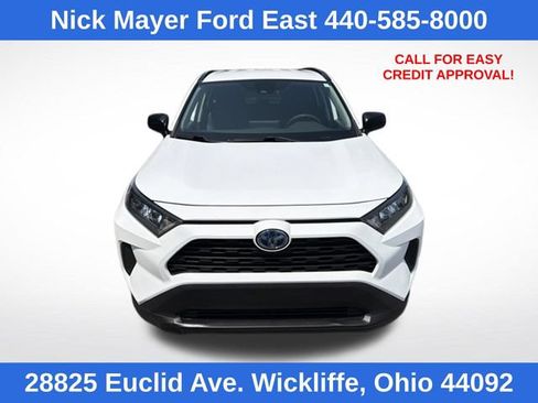 Used 2022 Toyota RAV4 LE AWD/4WD image 2