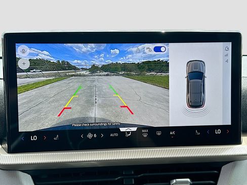 New 2026 Ford Explorer Active RWD image 9