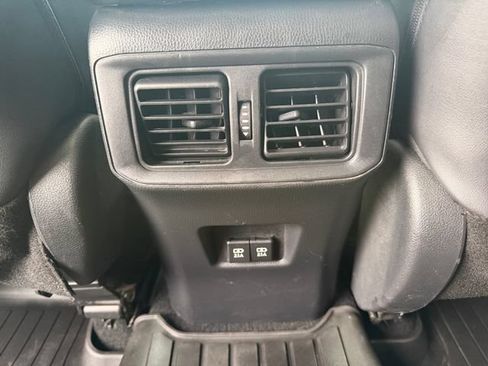 Used 2021 Toyota RAV4 TRD Off-Road w/ TRD Off-Road Weather Package AWD/4WD image 32
