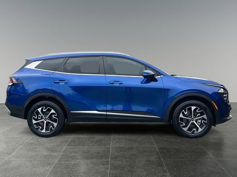 Used 2025 Kia Sportage EX AWD/4WD image 8