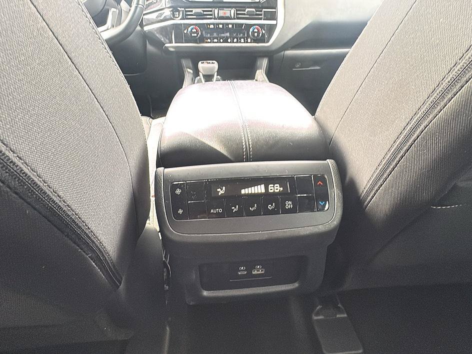 Certified 2025 Nissan Pathfinder SV FWD image 20