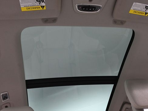 Used 2018 Volvo XC90 T6 Momentum w/ Convenience Package image 28