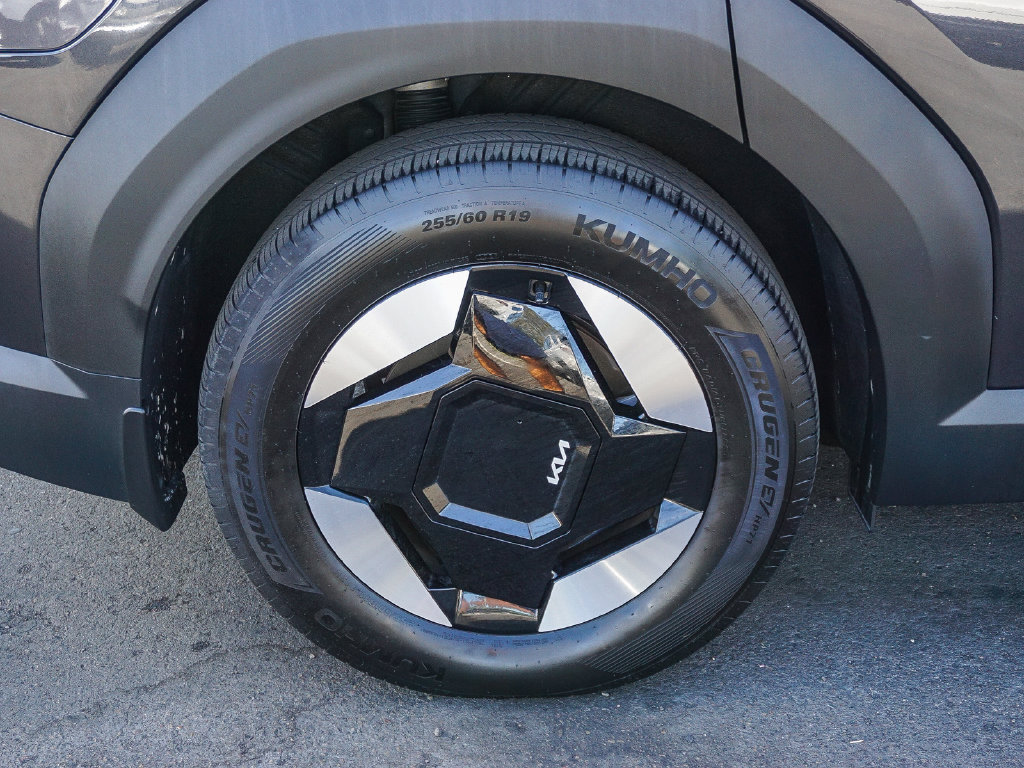 Certified 2024 Kia EV9 Wind AWD/4WD image 9