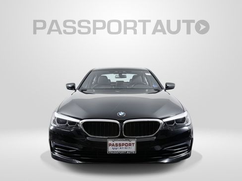 Used 2019 BMW 530i xDrive w/ Convenience Package AWD/4WD image 2
