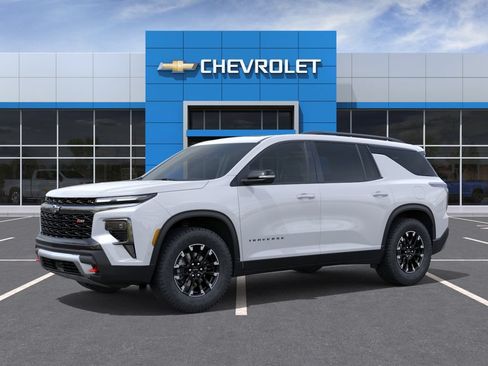 New 2026 Chevrolet Traverse Z71 w/ Enhanced Driving Package AWD/4WD image 2
