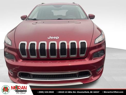 Used 2016 Jeep Cherokee Overland AWD/4WD image 6