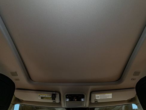 Used 2023 Toyota Tundra Limited w/ TRD Off-Road Package AWD/4WD image 19